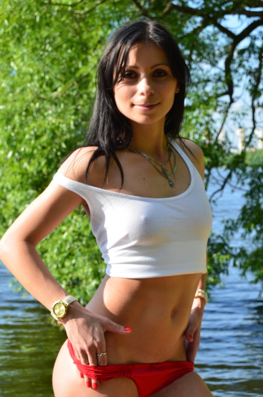 Карина, 22 года, 1 размер груди